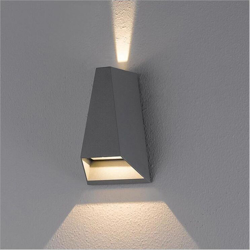 Outdoor Lighting Lux - Lámpara LED de pared para exteriores