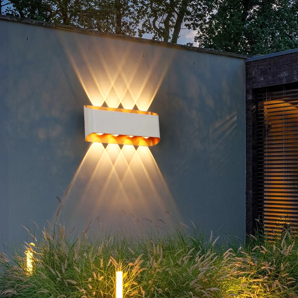 Lámpara de pared impermeable m - Outdoor Lighting Lux reseña y precio