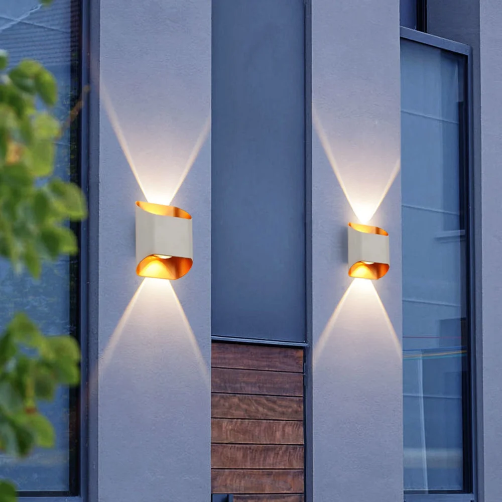 Lámpara de pared impermeable m - Outdoor Lighting Lux reseña y precio