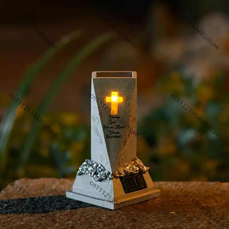 Lámpara Solar con Forma de Cru - Outdoor Lighting Brass reseña y precio